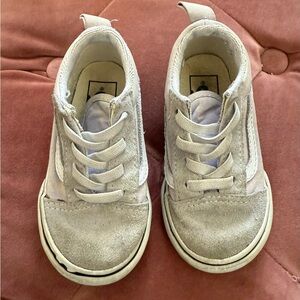 Vans Sneakers size 6 / Well Loved